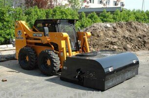 Фронтальный мини-погрузчик Racoon HT-65W